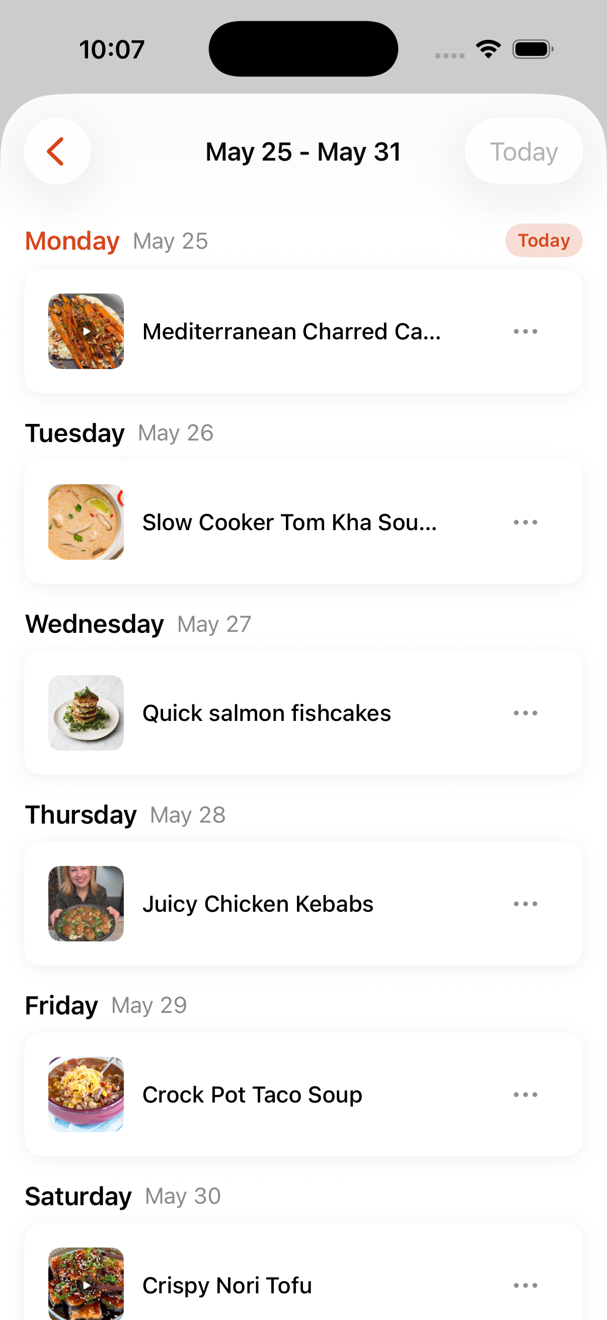 Marinaid meal plan showing weekly schedule with recipes